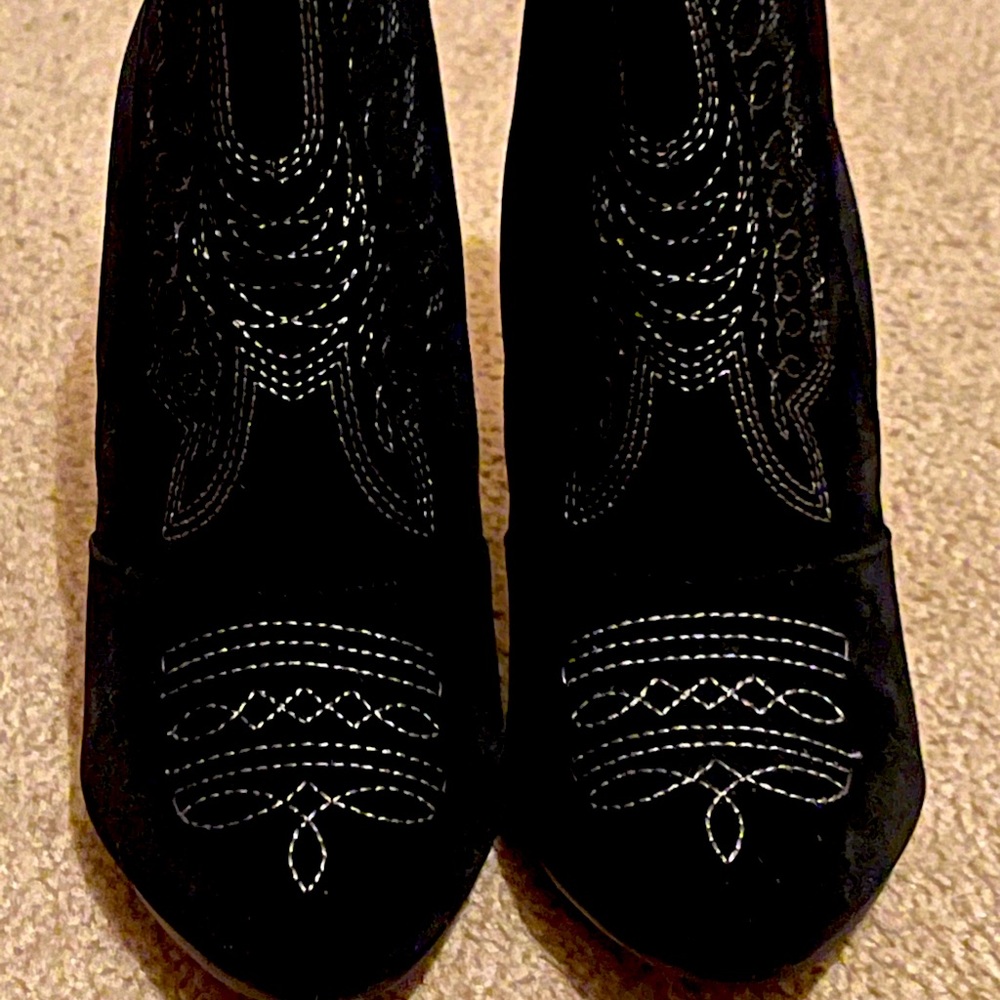 Black Ankle Bootie